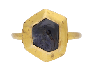 Medieval sapphire cabochon gold ring, circa 14 15th century. Hatton Garden