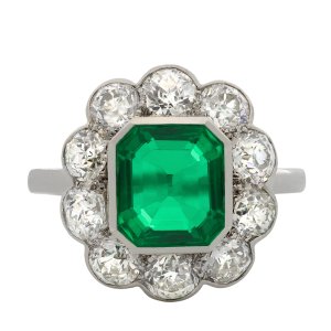 Cartier Colombian Emerald and Diamond Cluster Ring, English, circa 1920.