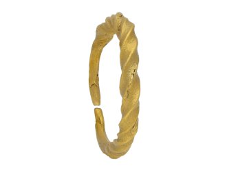 Viking gold penannular twisted ring ring berganza hatton garden