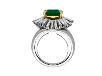 Boucheron Colombian emerald diamond ring berganza hatton garden