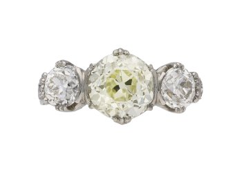 Art Deco three stone diamond ring berganza hatton garden