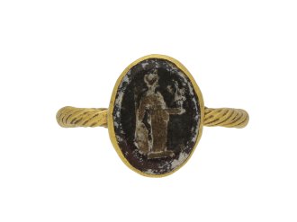 Roman gold ring with minerva intaglio berganza hatton garden