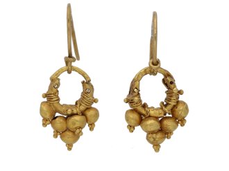 front ancient gold earrings berganza hatton garden