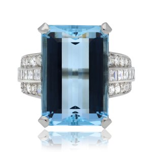 Art Deco aquamarine and diamond ring, circa 1920.