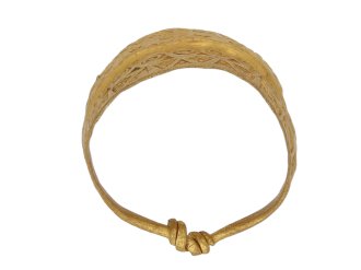 front viking gold stamped ring berganza hatton garden